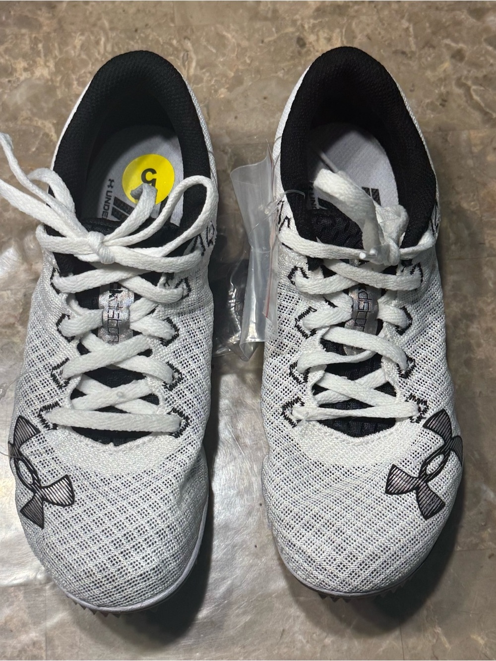 New Under Armour Kick Distance 4 track spikes
Men’s size 5
Women’s size 6.5 - Picture 7 of 11